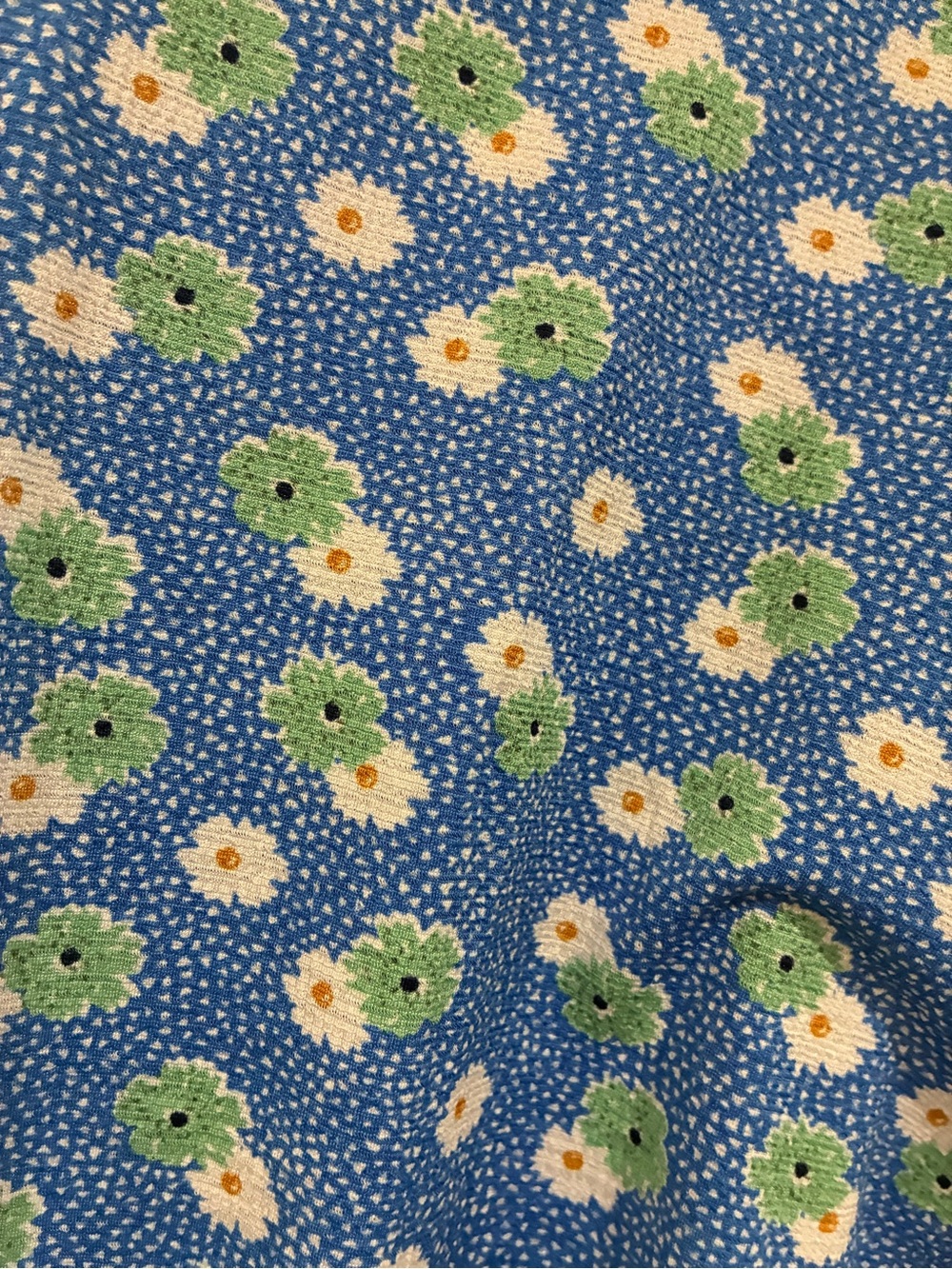 MELLODAY Blue Floral V-Neck Smocked Hem Blouse - Picture 7 of 7